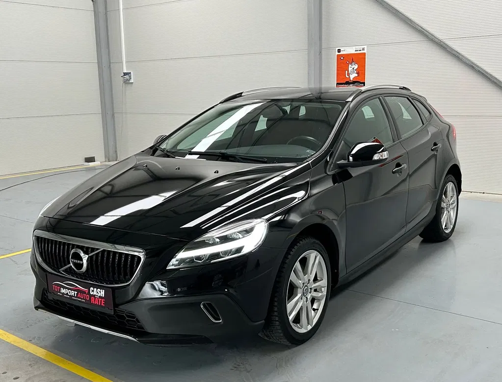 Fotografie: 2017 Volvo V40