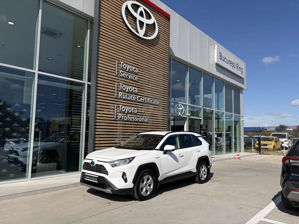 Fotografie: 2021 Toyota RAV-4