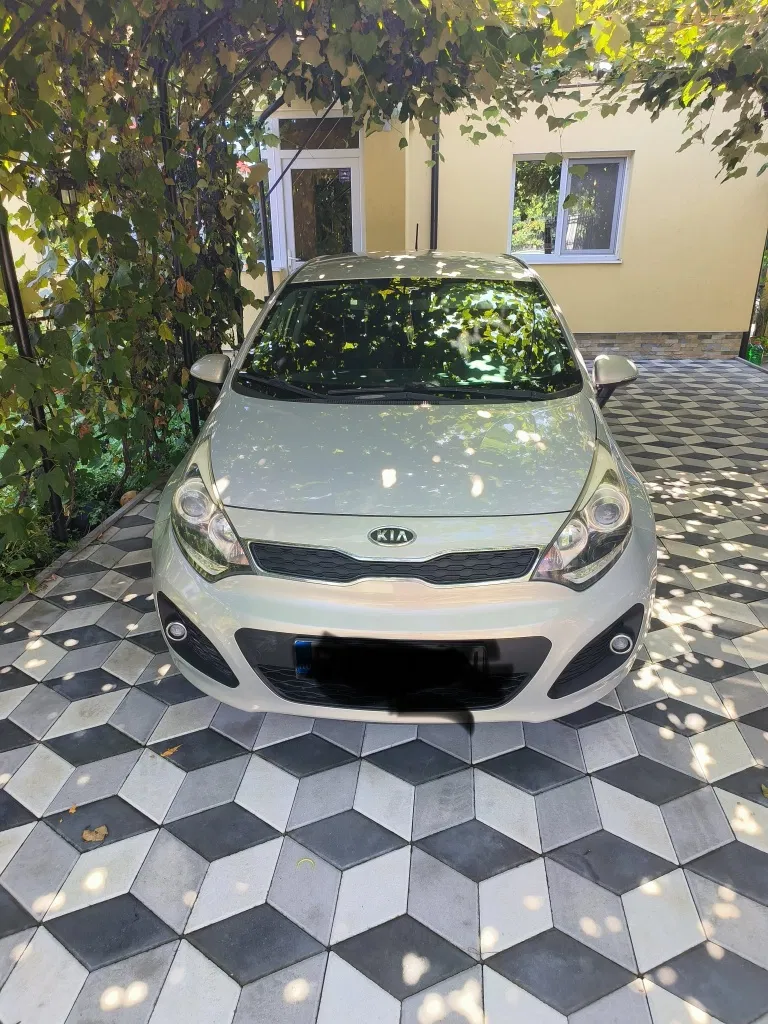 Fotografie: 2012 Kia Rio
