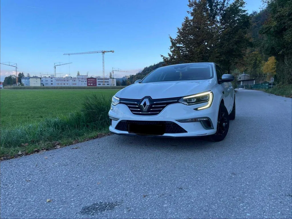 Fotografie: 2019 Renault Megane