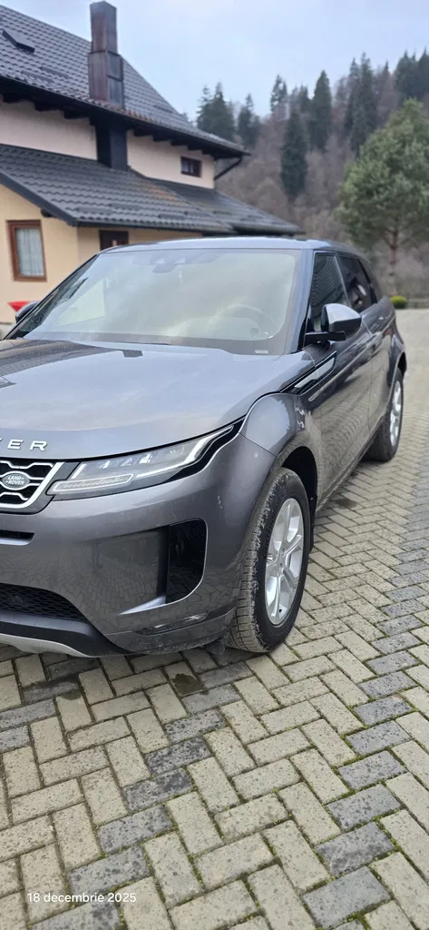 Fotografie: 2020 Land Rover Range Rover Evoque