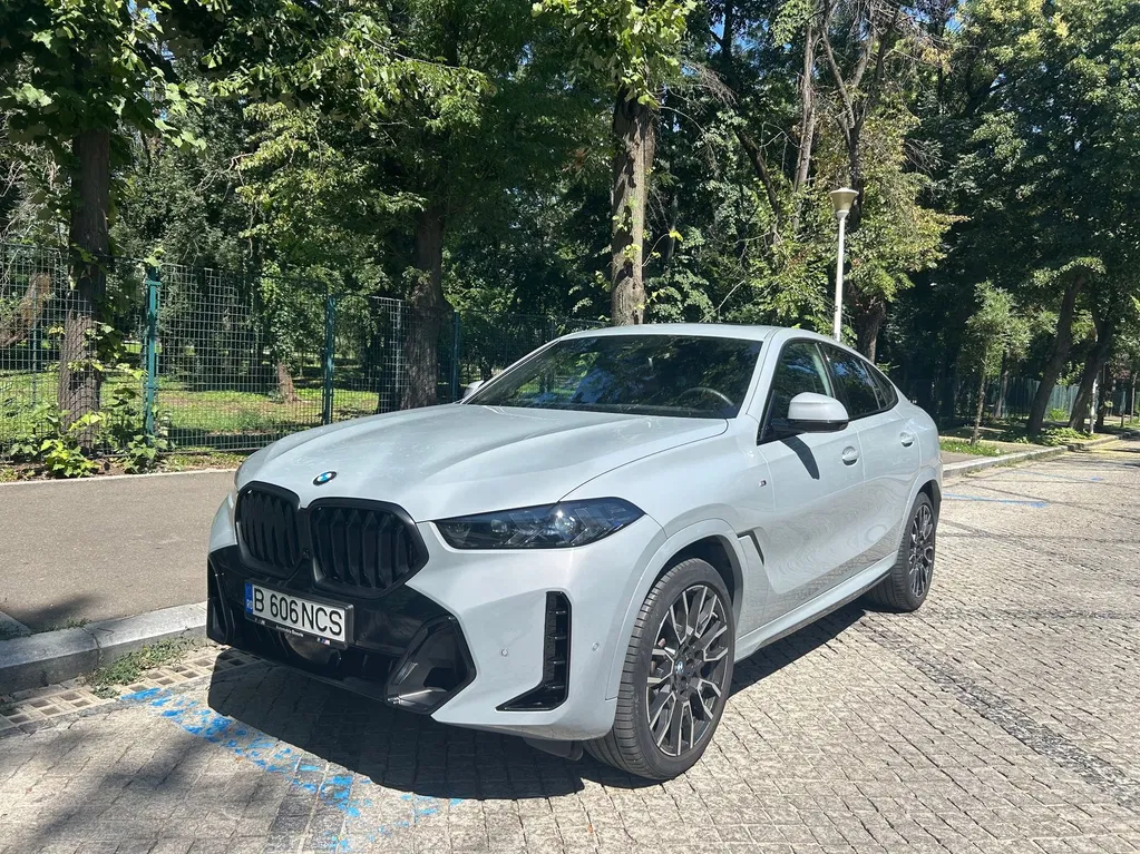 Fotografie: 2025 BMW X6