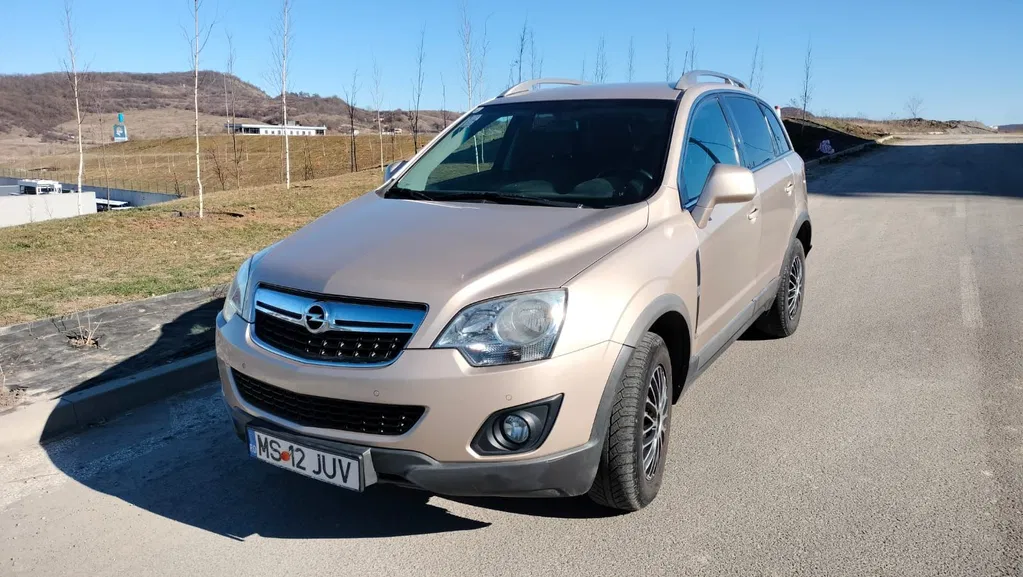 Fotografie: 2012 Opel Antara