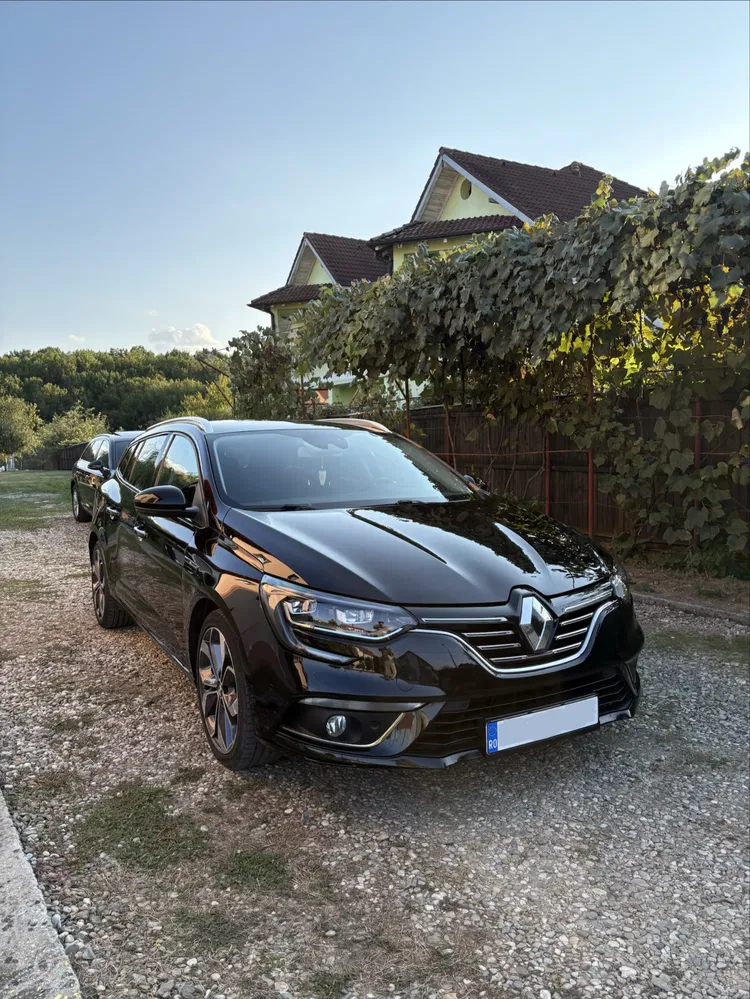 Fotografie: 2019 Renault Megane