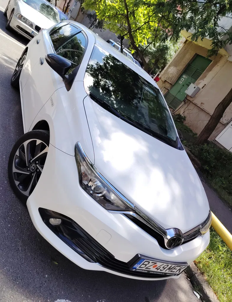 Fotografie: 2018 Toyota Auris