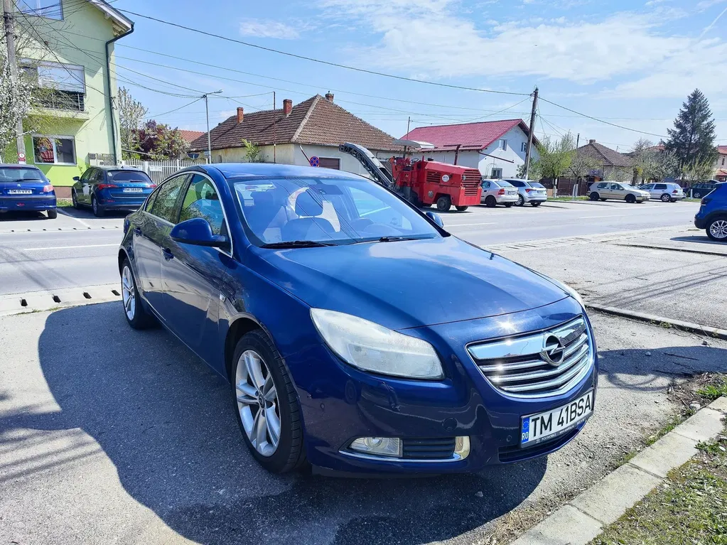 Fotografie: 2013 Opel Insignia