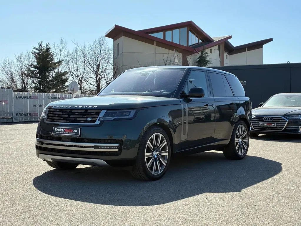 Fotografie: 2022 Land Rover Range Rover