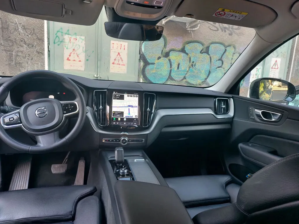 Fotografie: 2022 Volvo XC 60