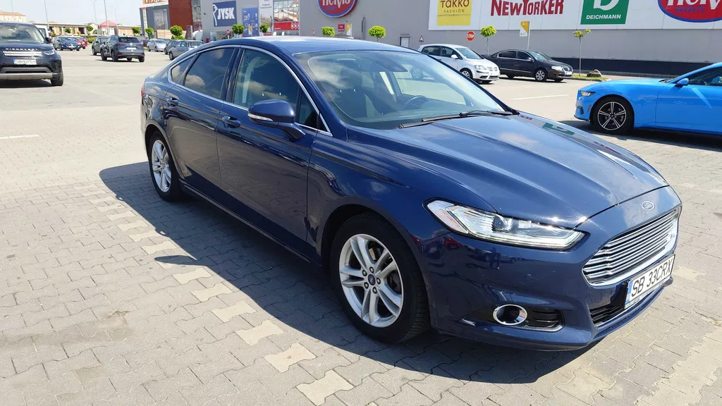 Fotografie: 2018 Ford Mondeo
