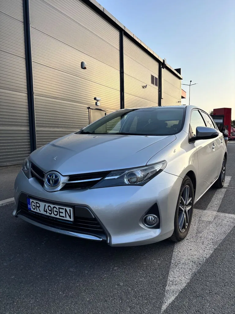 Fotografie: 2014 Toyota Auris