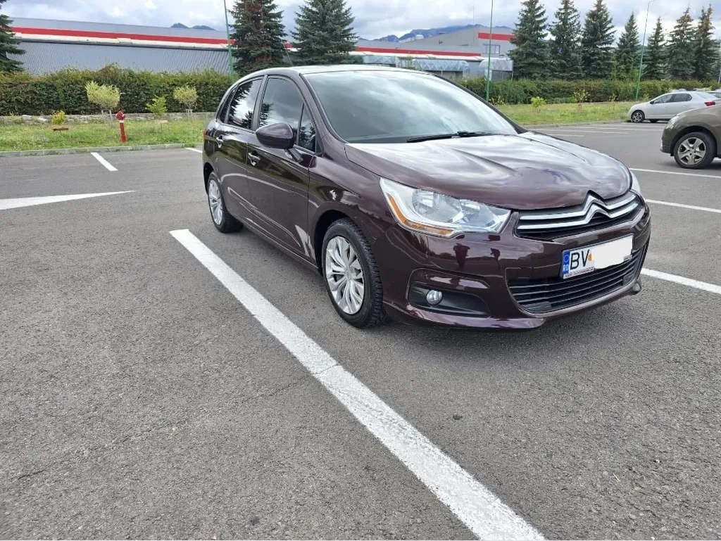 Fotografie: 2011 Citroen C4