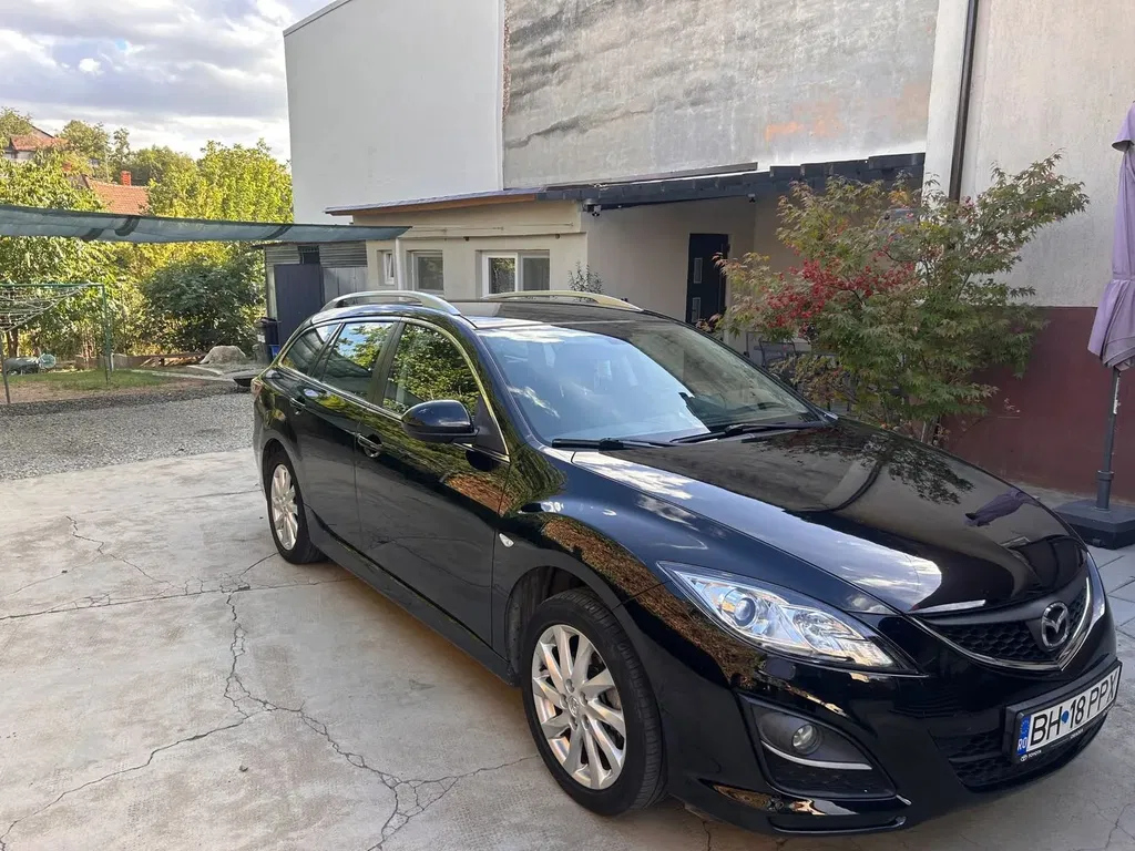 Fotografie: 2010 Mazda 6