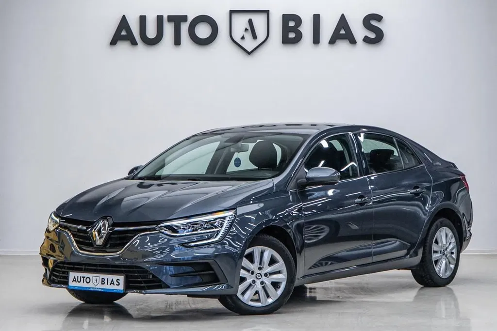 Fotografie: 2022 Renault Megane