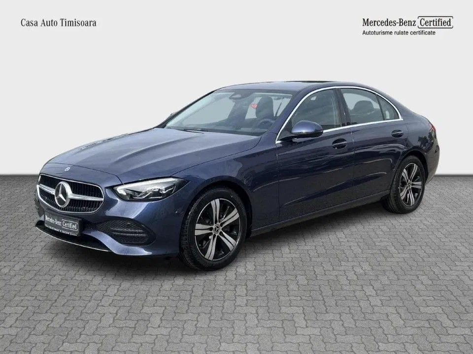 Fotografie: 2026 Mercedes-Benz C