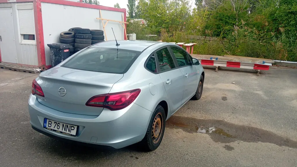 Fotografie: 2016 Opel Astra