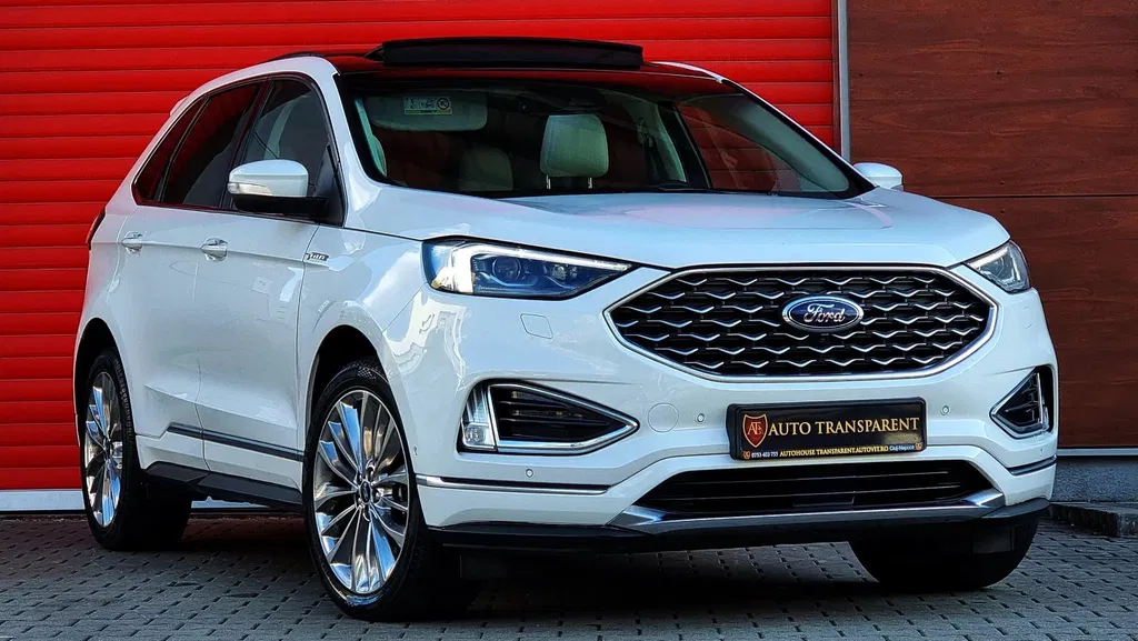 Fotografie: 2021 Ford EDGE