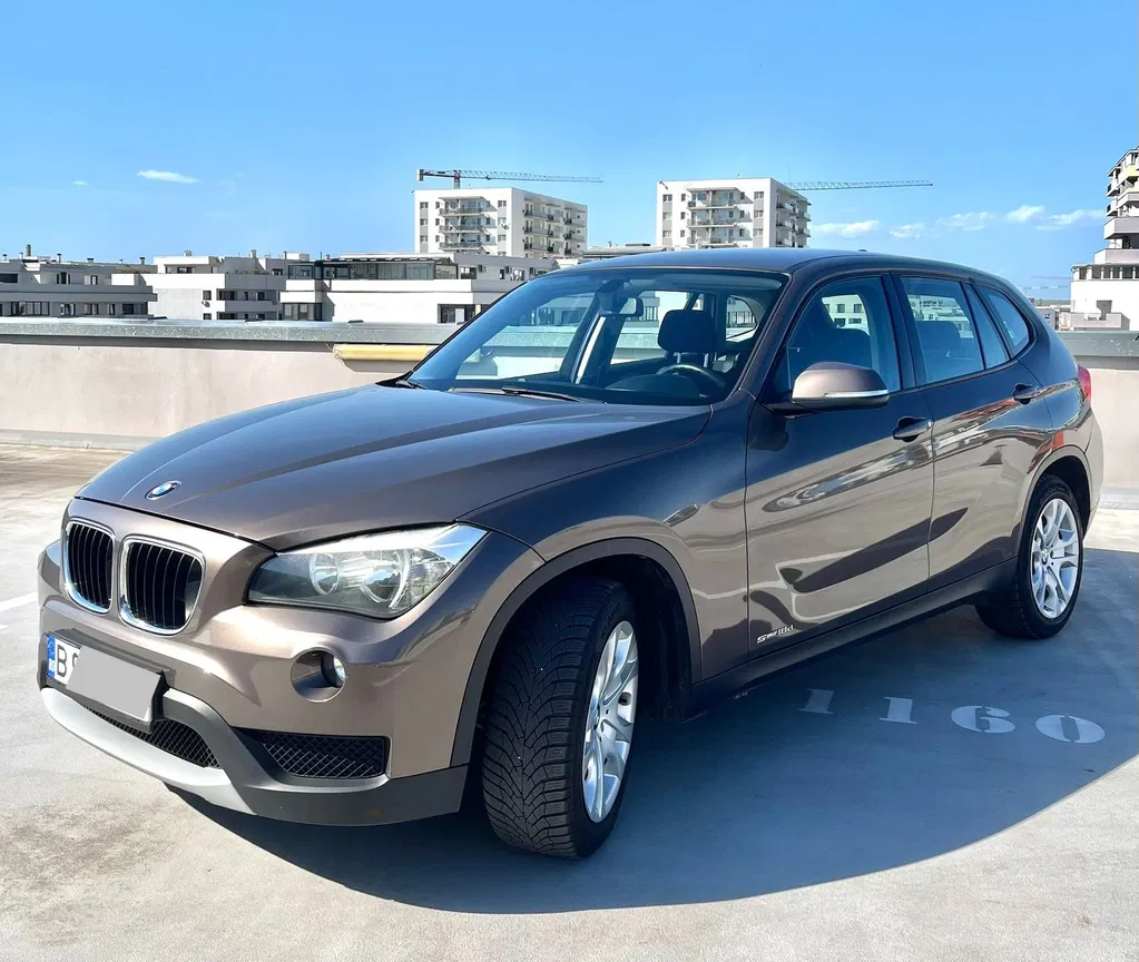 Fotografie: 2012 BMW X1