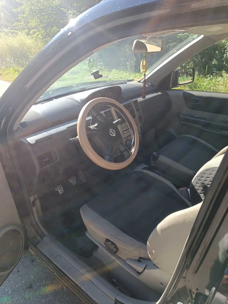 Fotografie: 2003 Nissan X-Trail