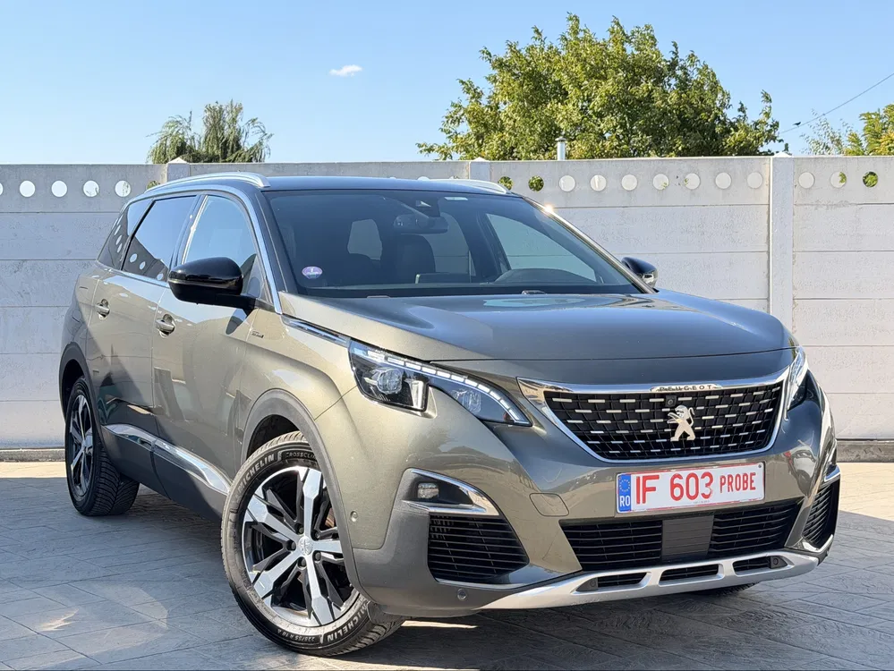 Fotografie: 2019 Peugeot 5008