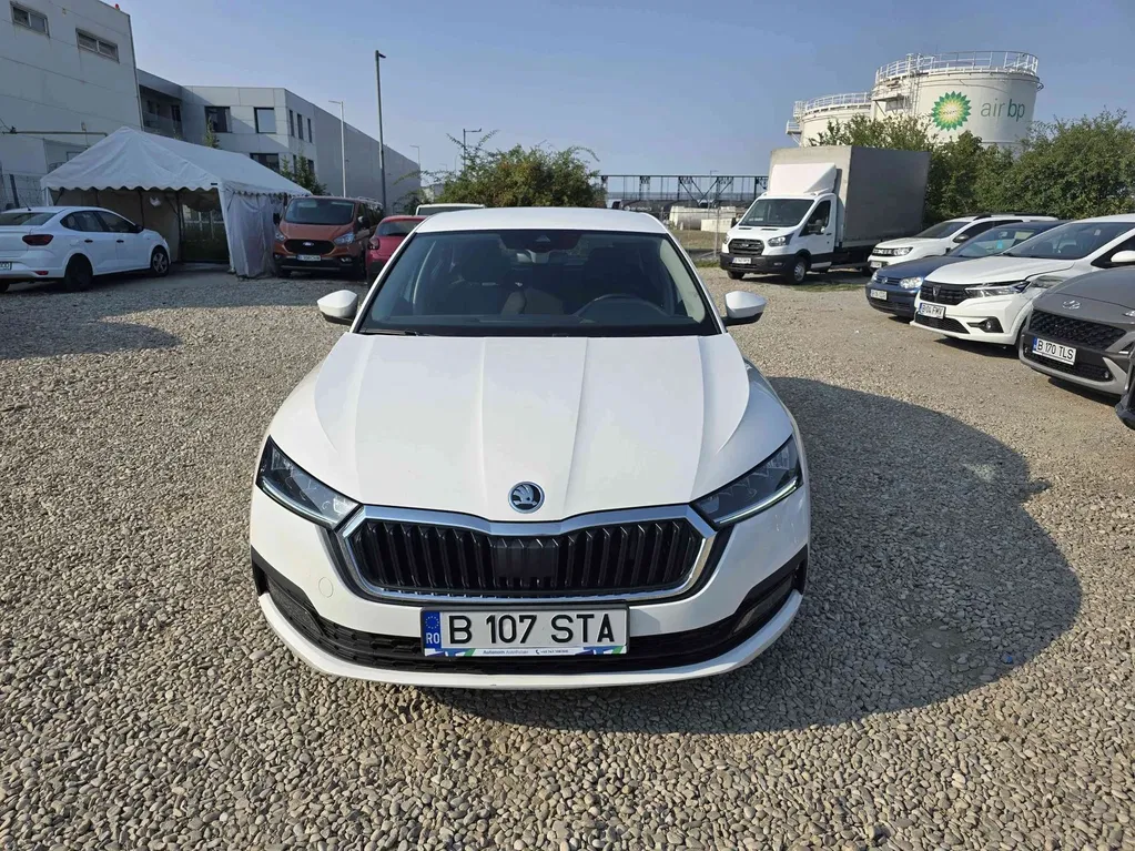 Fotografie: 2023 Skoda Octavia
