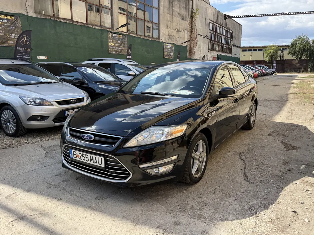 Fotografie: 2012 Ford Mondeo