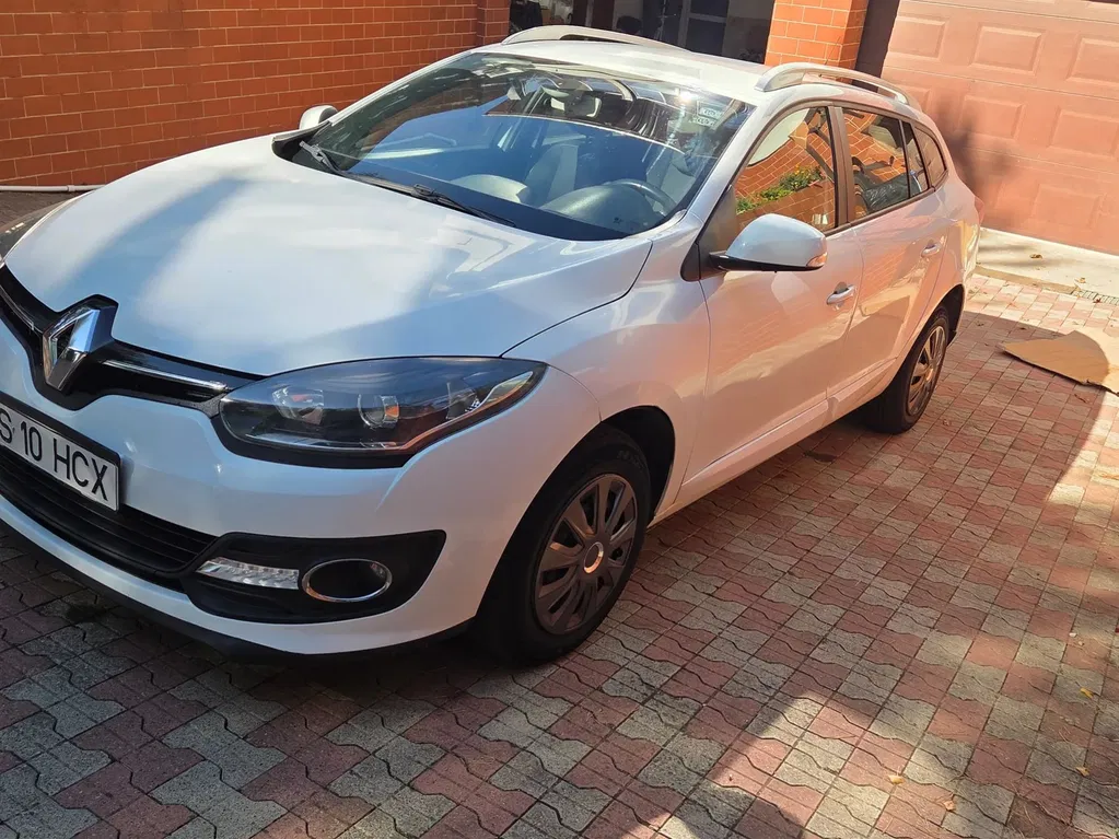 Fotografie: 2015 Renault Megane