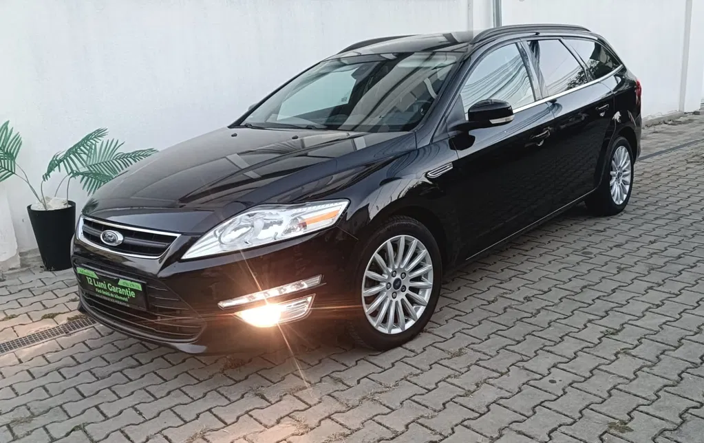 Fotografie: 2012 Ford Mondeo