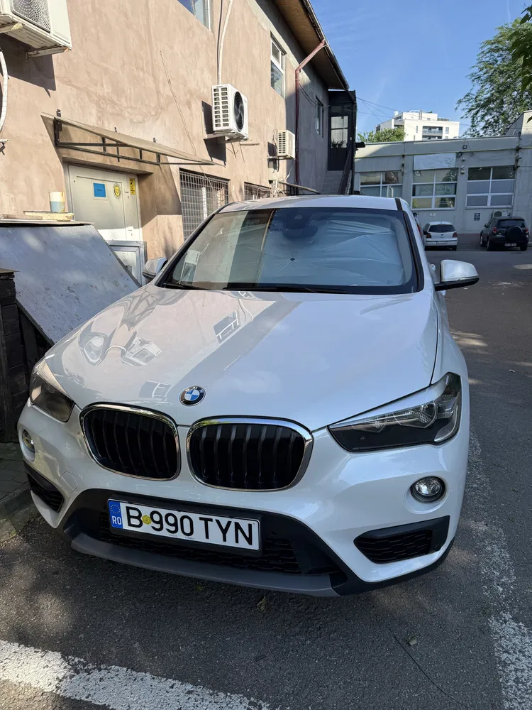 Fotografie: 2016 BMW X1