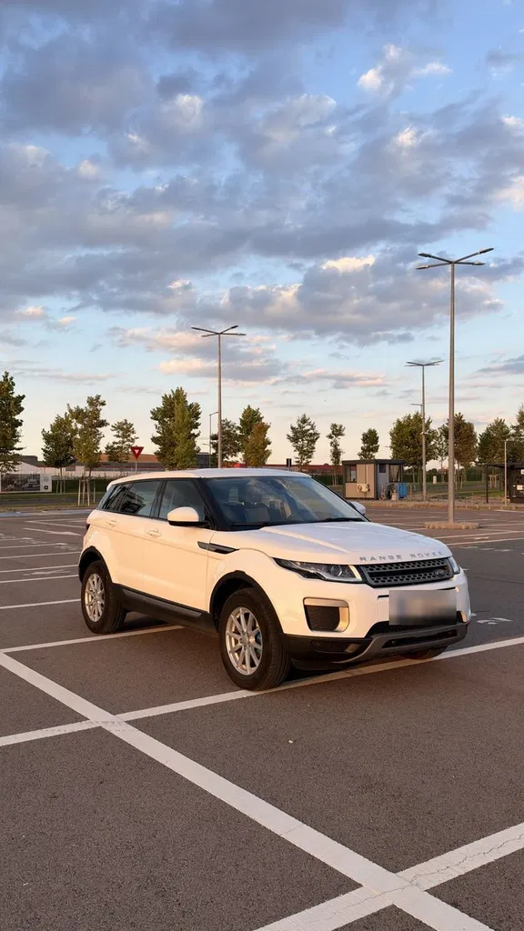 Fotografie: 2016 Land Rover Range Rover Evoque