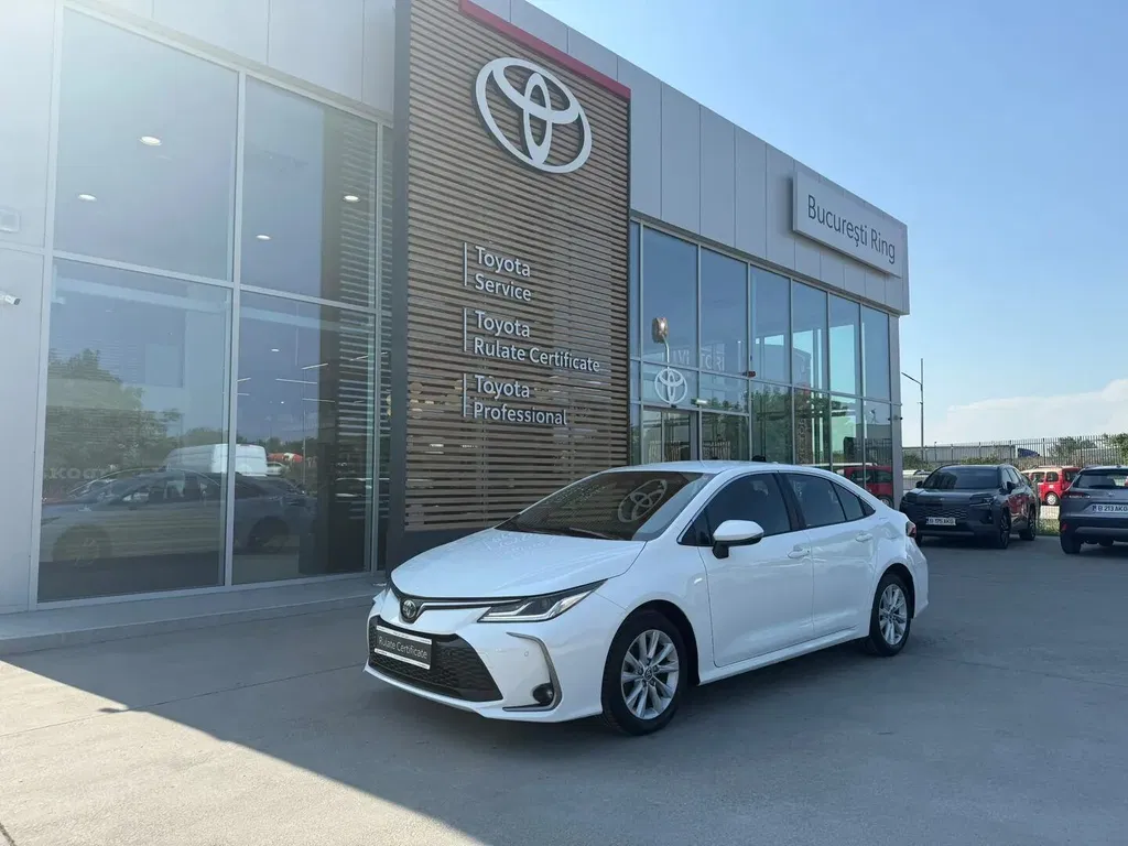 Fotografie: 2024 Toyota Corolla