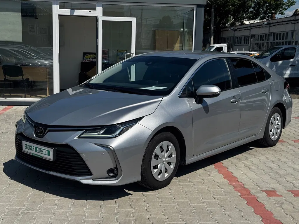 Fotografie: 2022 Toyota Corolla
