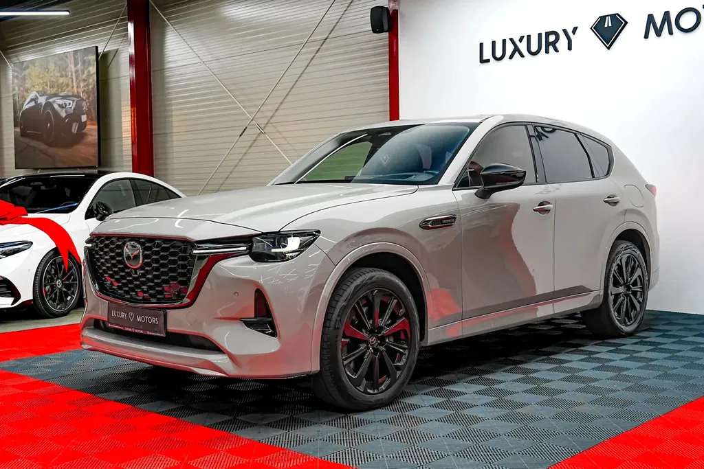 Fotografie: 2023 Mazda CX-60