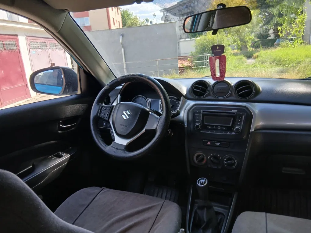 Fotografie: 2017 Suzuki Vitara