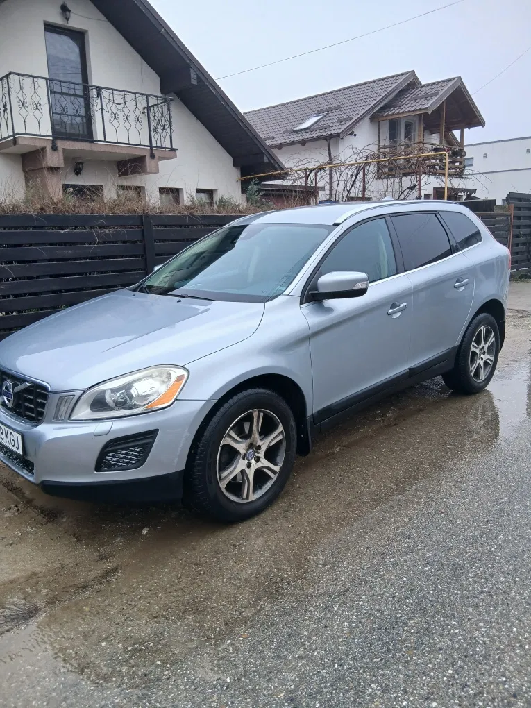 Fotografie: 2013 Volvo XC 60