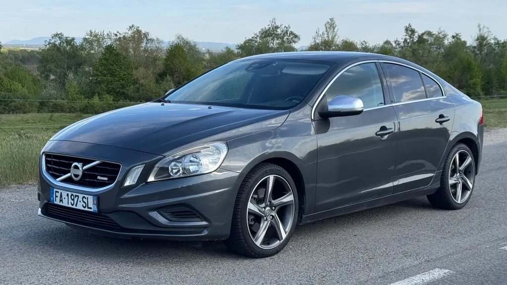 Fotografie: 2012 Volvo S60