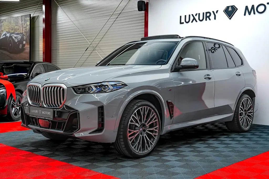 Fotografie: 2024 BMW X5