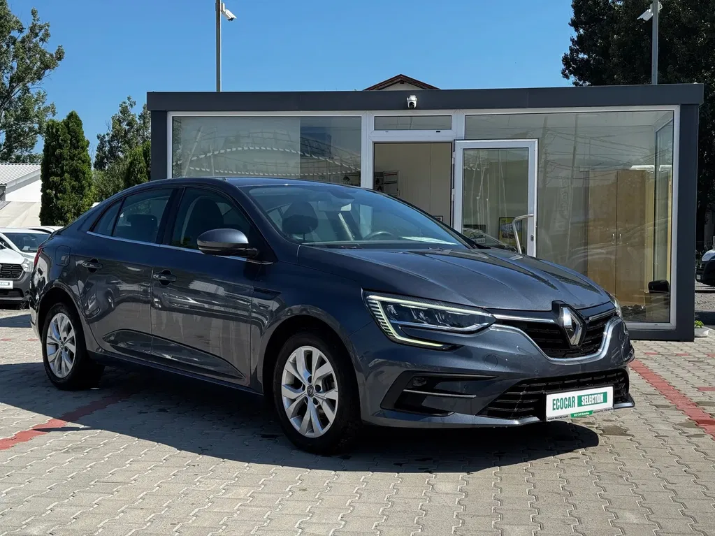 Fotografie: 2021 Renault Megane