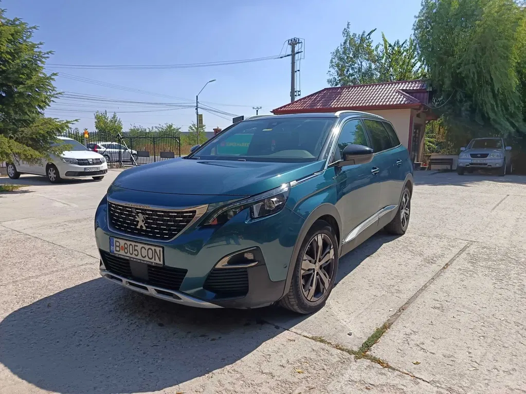 Fotografie: 2019 Peugeot 5008