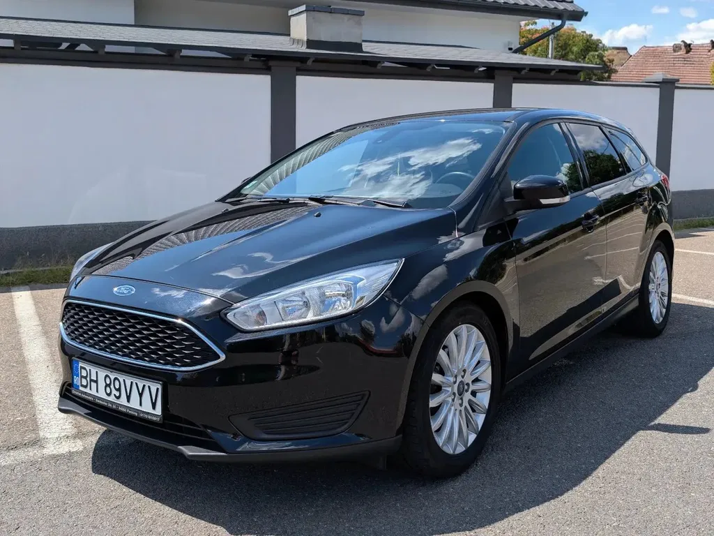 Fotografie: 2015 Ford Focus