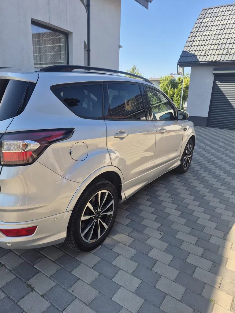 Fotografie: 2017 Ford Kuga