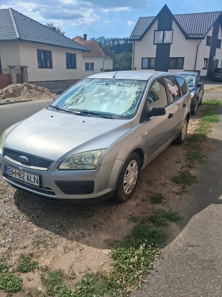 Fotografie: 2005 Ford Focus