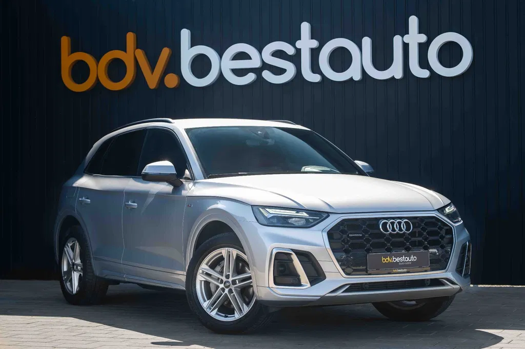 Fotografie: 2021 Audi Q5