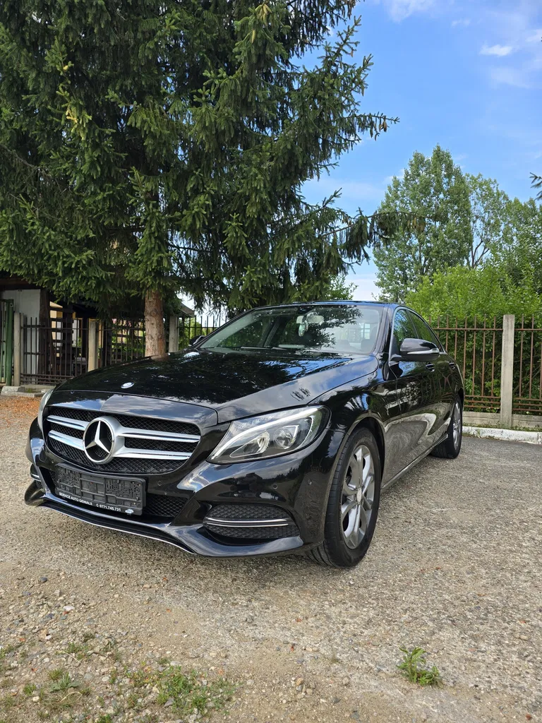 Fotografie: 2014 Mercedes-Benz C