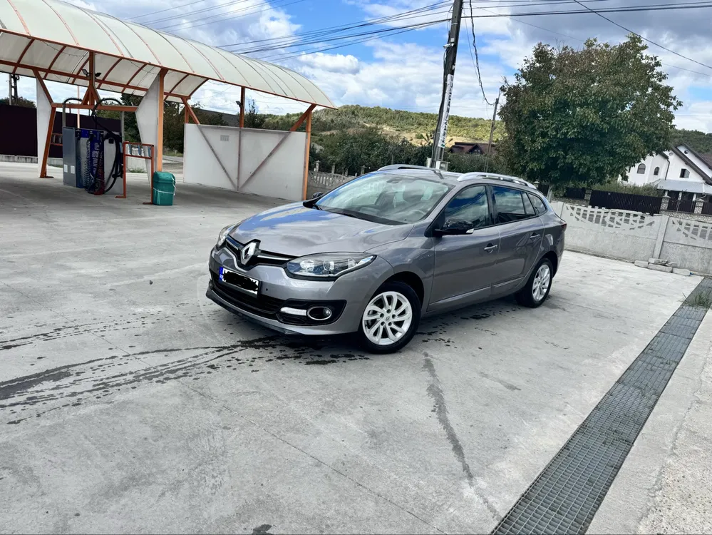 Fotografie: 2014 Renault Megane