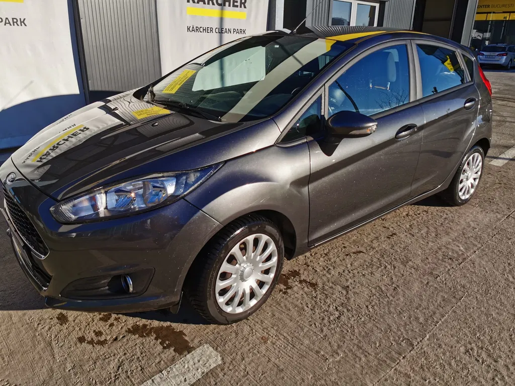 Fotografie: 2017 Ford Fiesta