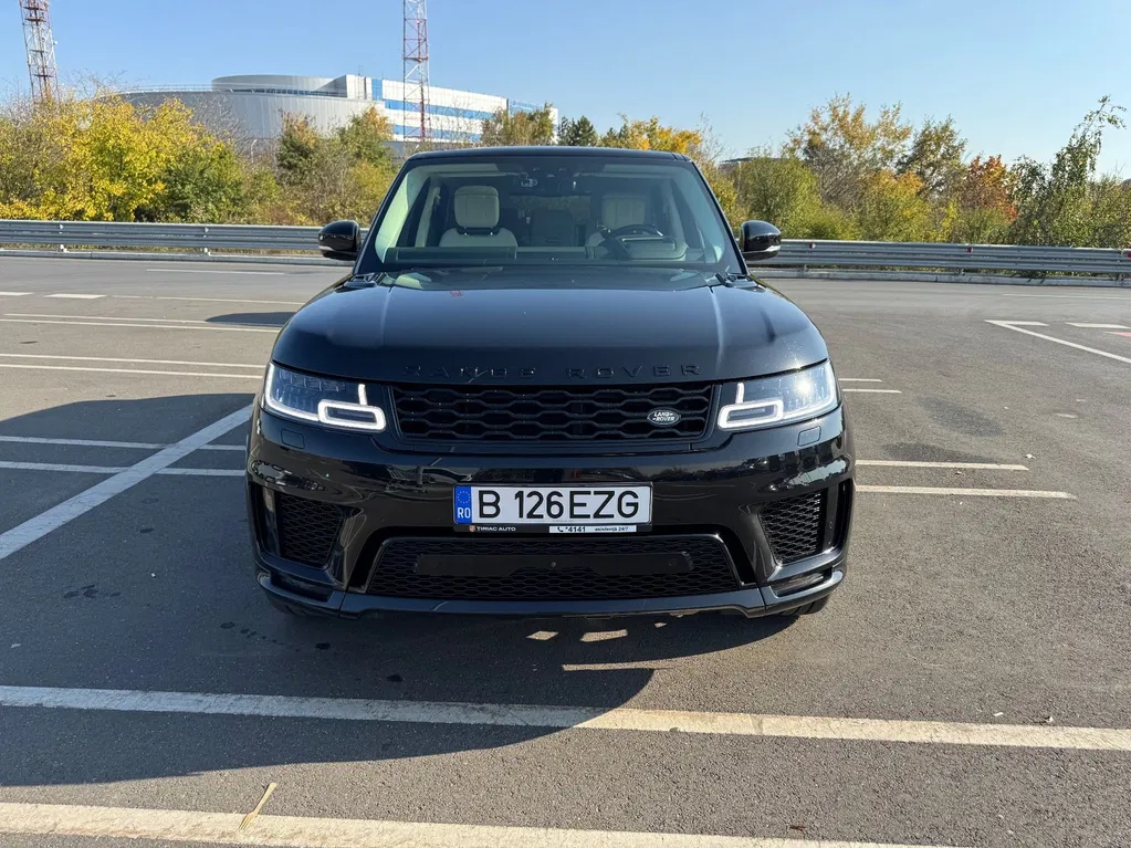 Fotografie: 2021 Land Rover Range Rover Sport