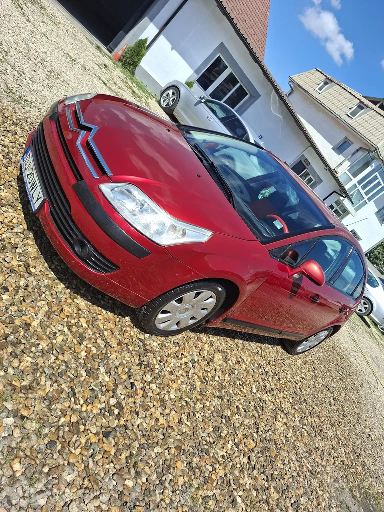 Fotografie: 2005 Citroen C4