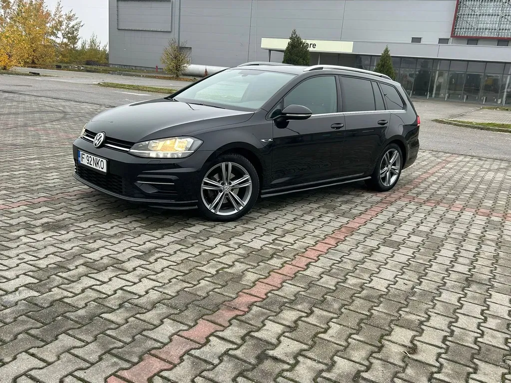 Fotografie: 2020 Volkswagen Golf