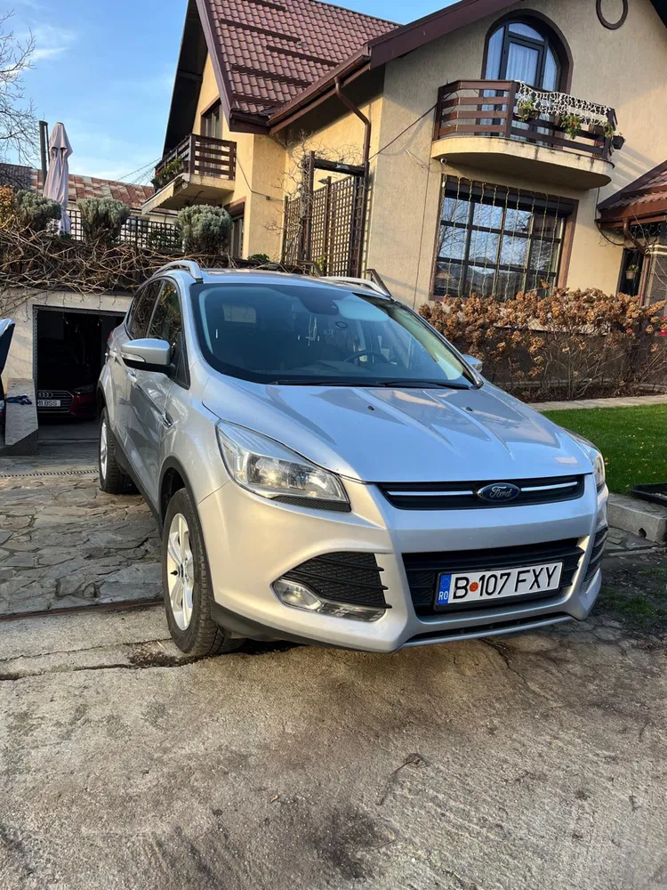 Fotografie: 2016 Ford Kuga