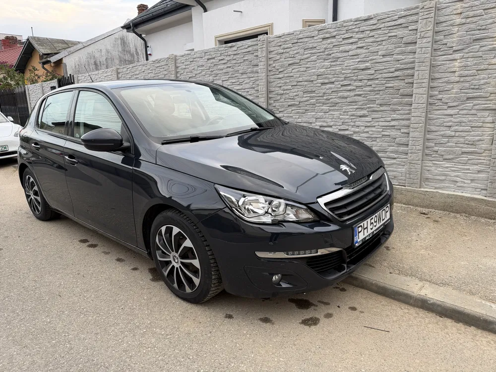 Fotografie: 2015 Peugeot 308